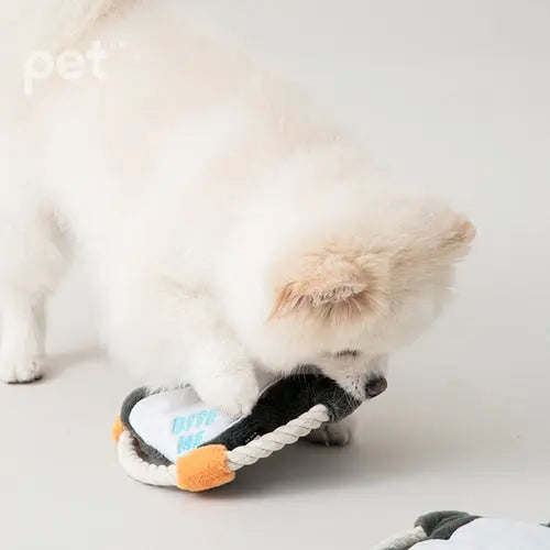 BITE ME Hug Me Rope Tug Toy - Penguin Bite Me